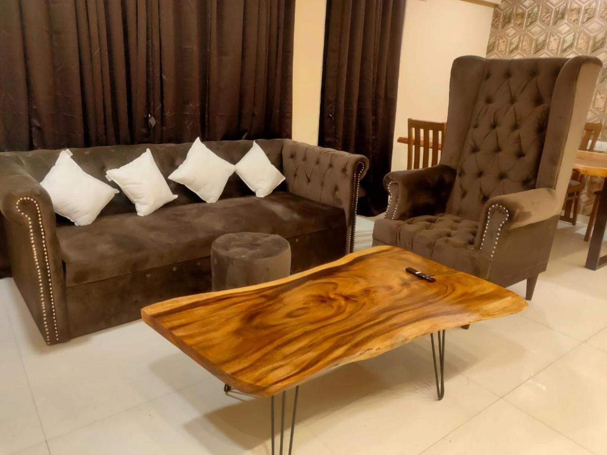 Osi Apartments Bandra West Mumbai  Buitenkant foto