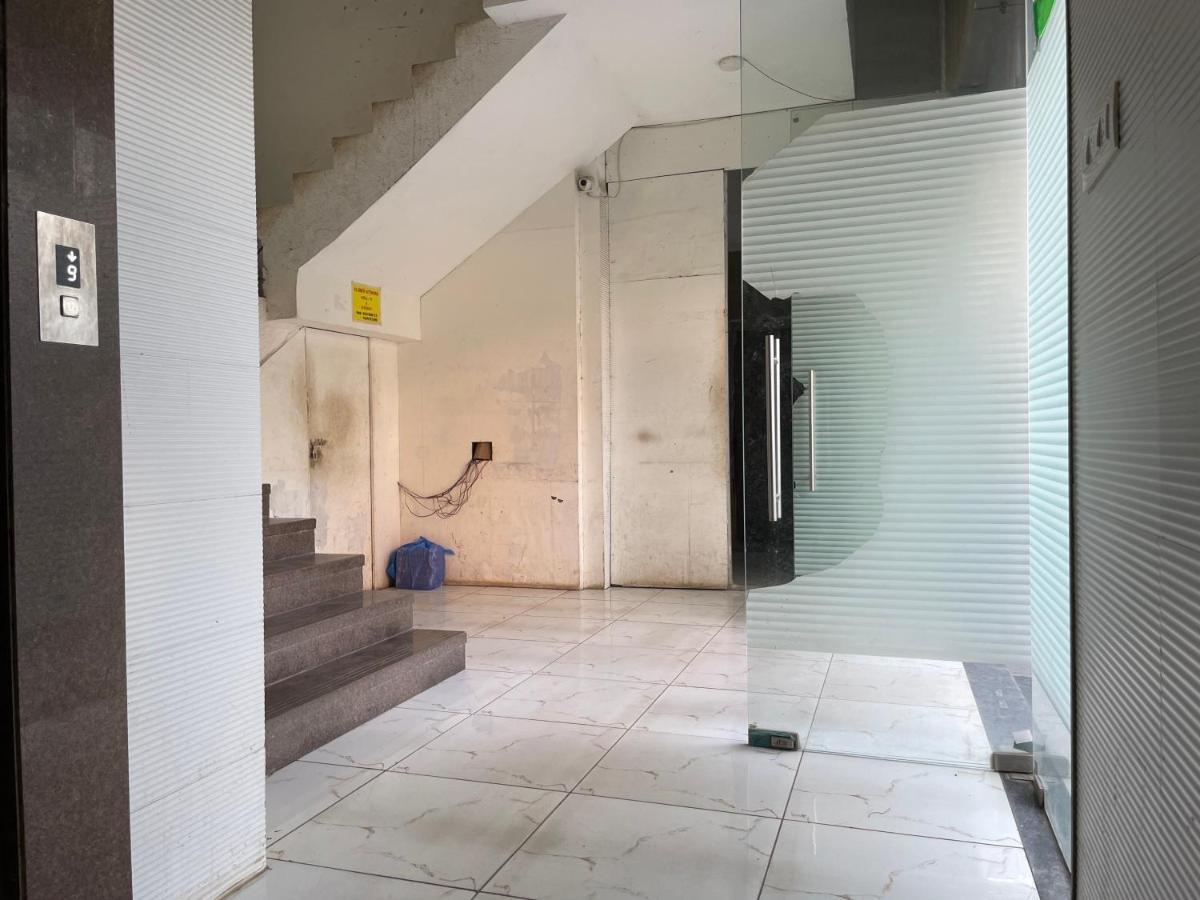 Osi Apartments Bandra West Mumbai  Buitenkant foto